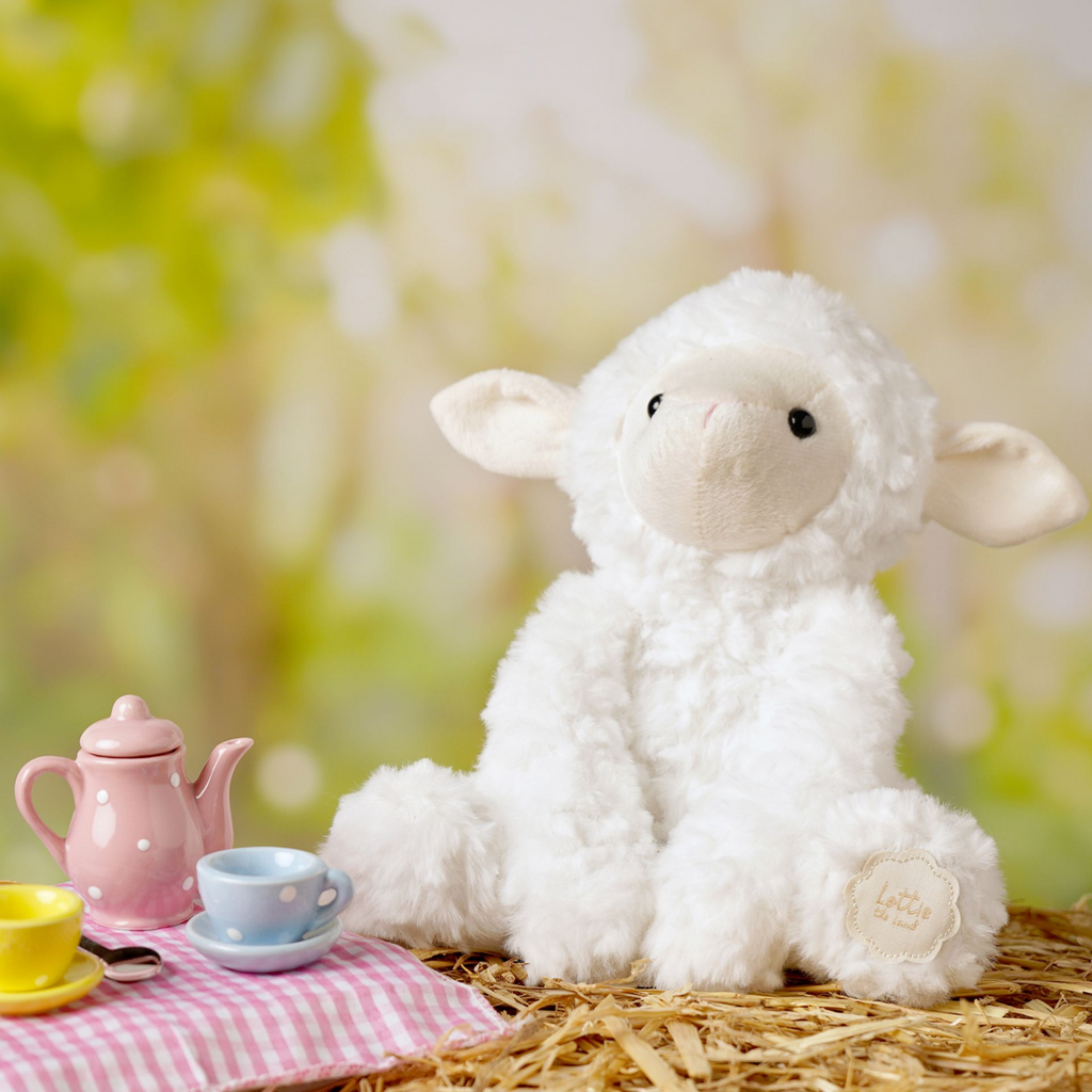 Lottie The Plush Sitting White Lamb 22 cm